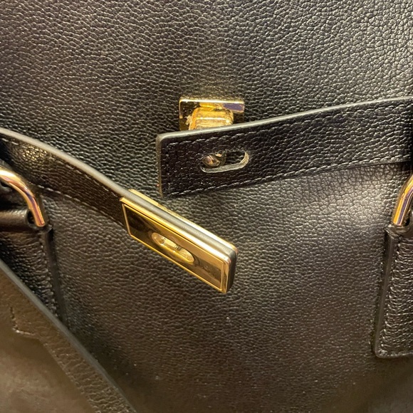 Michael Kors Authentic Black Leather Tote (Good condition) (large) - Picture 12 of 15